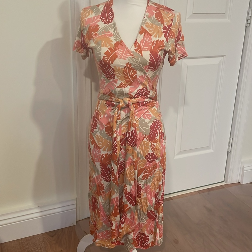 Tori Richard Leaf Wrap Dress; Size 2; 100% Silk